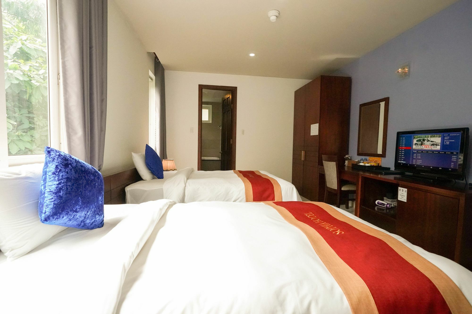 Sophia Hotel Хошимин Екстериор снимка